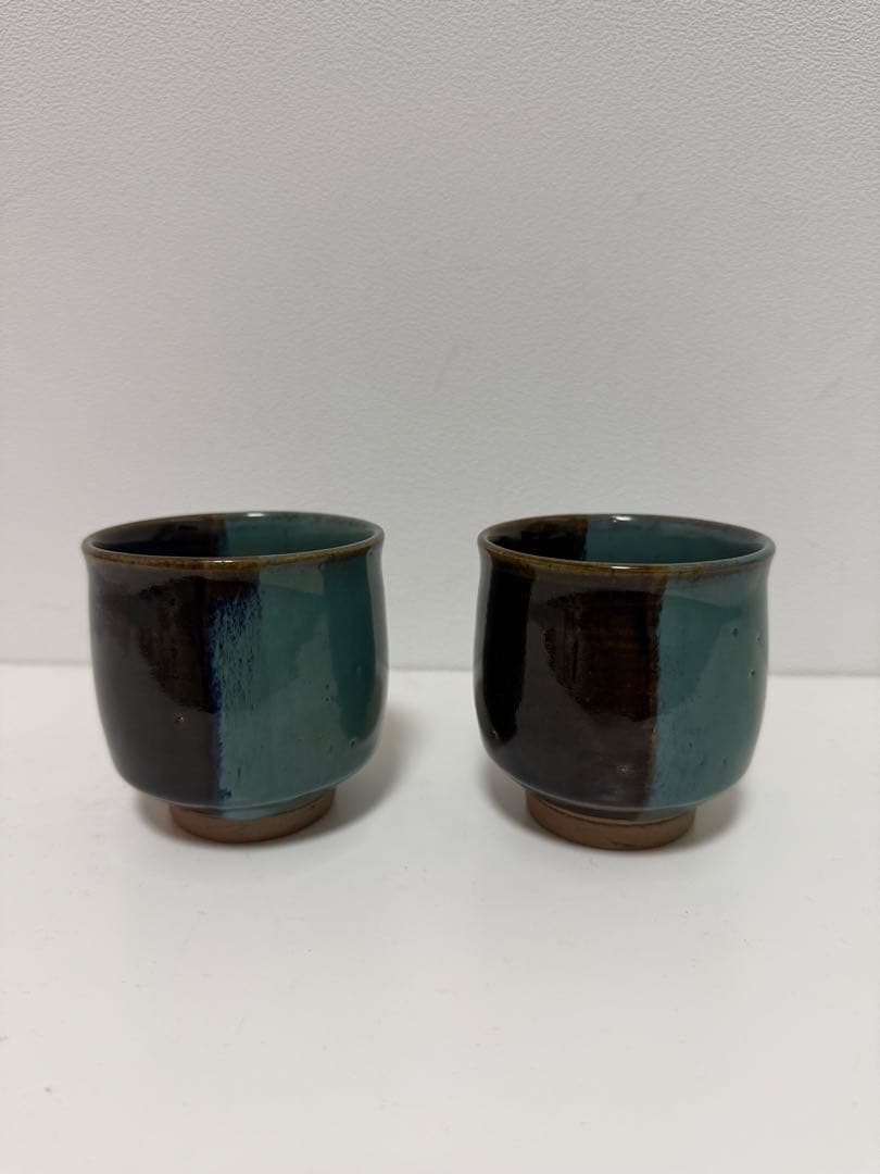 牛ノ戸焼　湯呑み　染め分け　2つセット　丸型　お茶　カップ　中井窯　鳥取