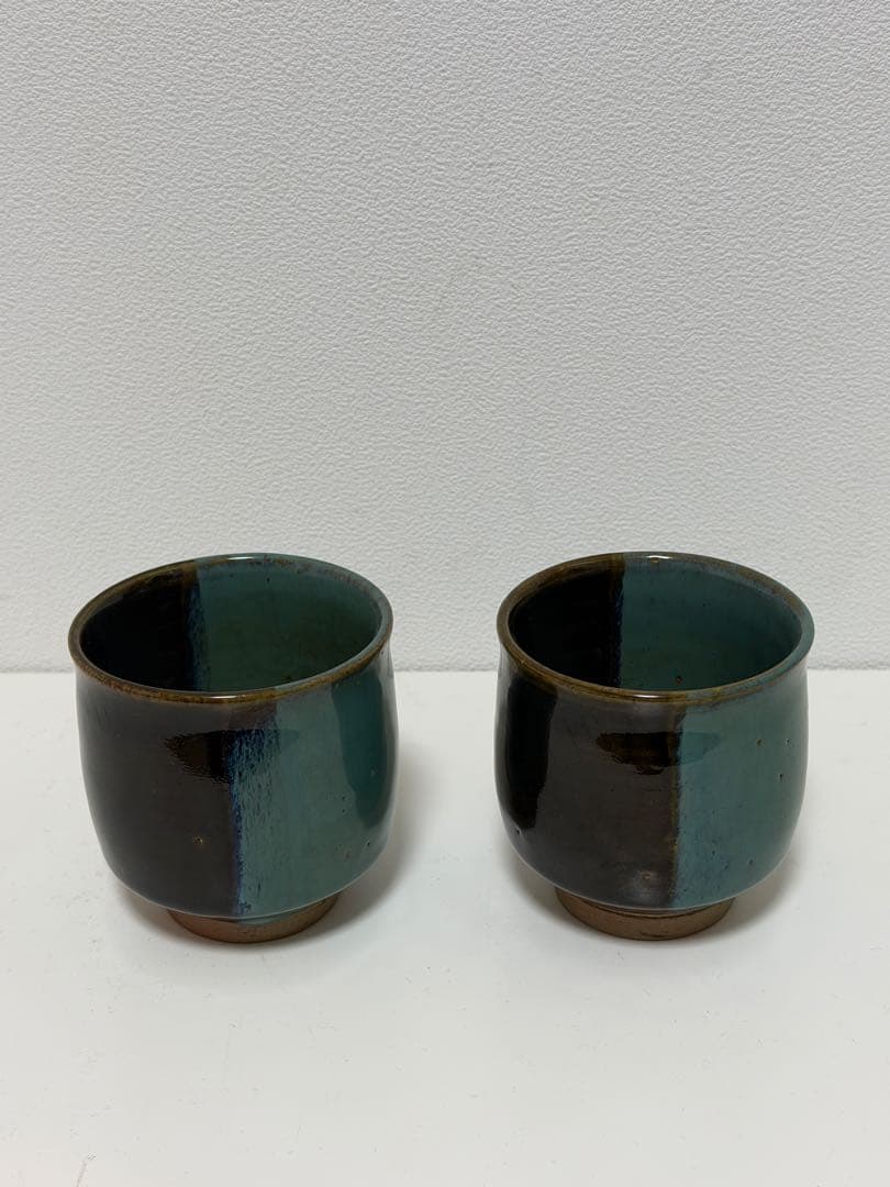 牛ノ戸焼　湯呑み　染め分け　2つセット　丸型　お茶　カップ　中井窯　鳥取