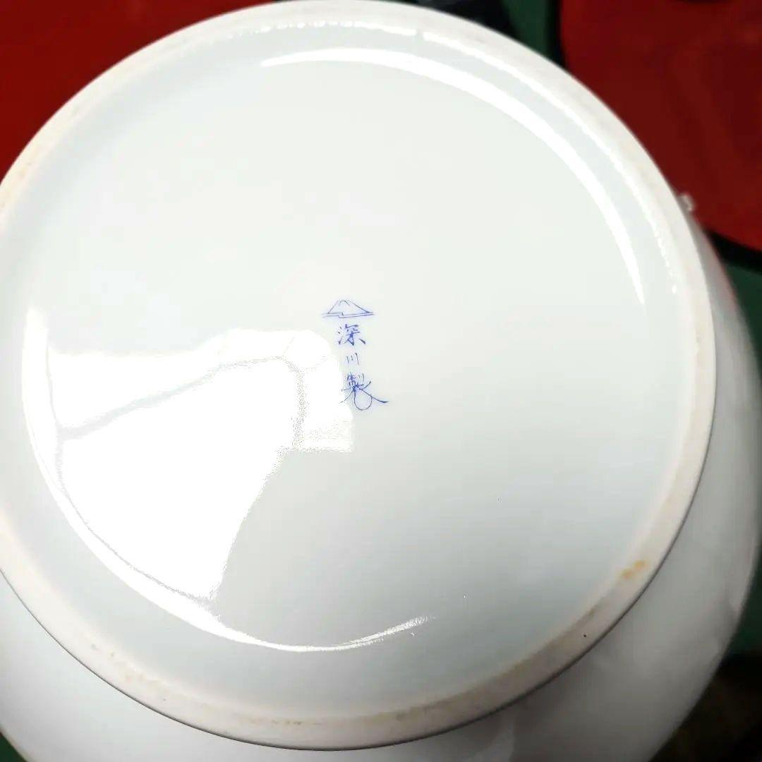 ⑨A華やぐ梅　深川製磁　花瓶