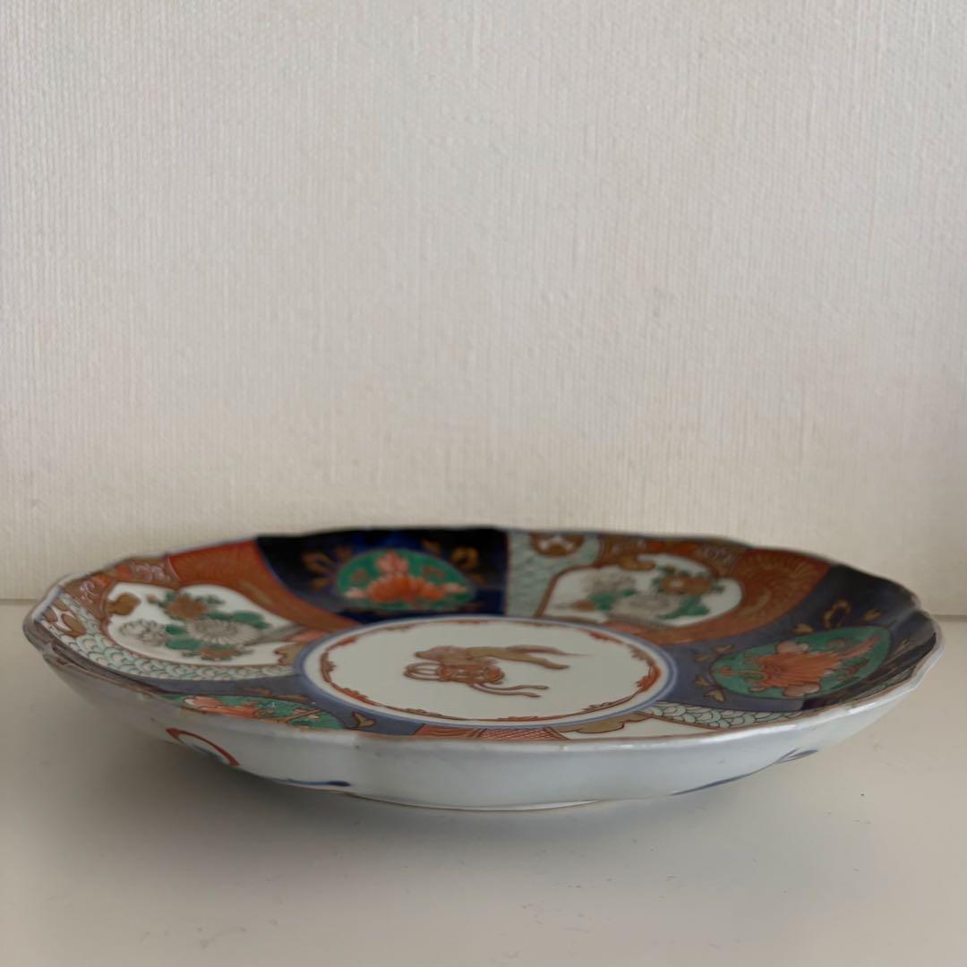 【B】伊万里様式 色絵 金彩 七寸皿 宝尽くし 輪花 1枚Imari Plate