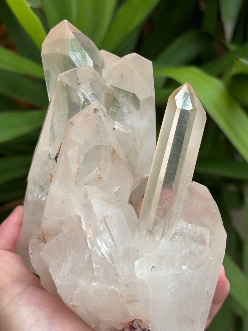 インド産ヒマラヤ水晶クラスター　ほんのりピンク　サマーセール