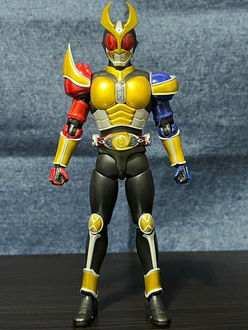 S.H.Figuarts（真骨彫製法） 仮面ライダーアギト トリニティフォーム