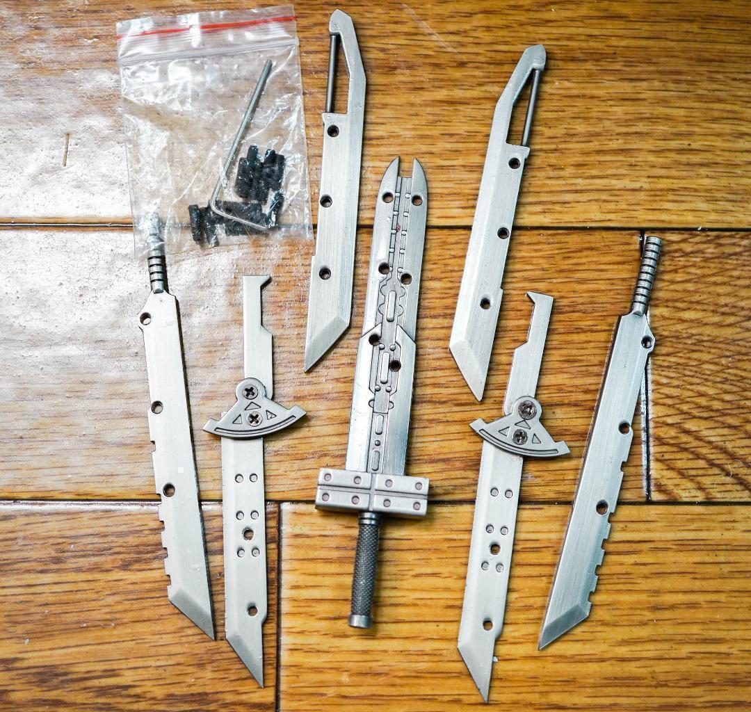 キーホルダー バスターソード FF7 クラウド 剣 刀 合体13cm【残3のみ】