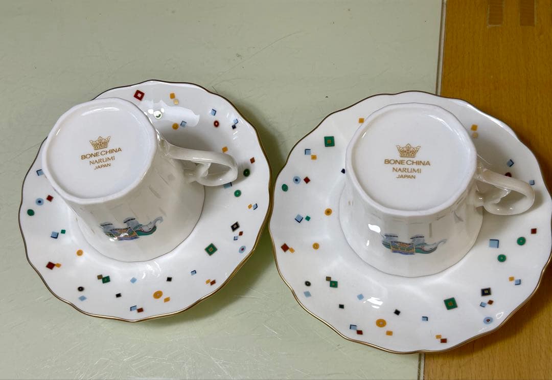 ナルミ　幸せを呼ぶ象　ボウル　大皿　ペア　カップ&ソーサー　ソルト&ペッパー