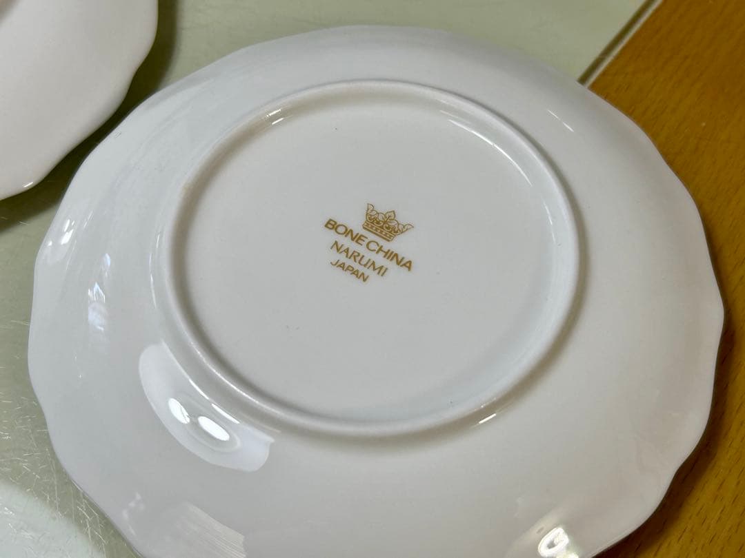 ナルミ　幸せを呼ぶ象　ボウル　大皿　ペア　カップ&ソーサー　ソルト&ペッパー