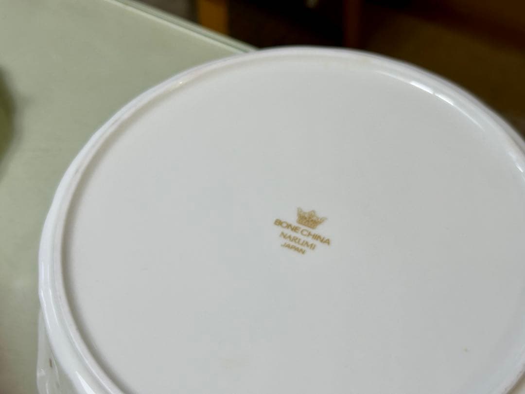 ナルミ　幸せを呼ぶ象　ボウル　大皿　ペア　カップ&ソーサー　ソルト&ペッパー