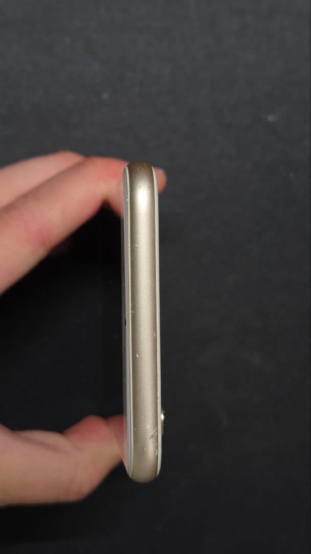 iPhone6 ゴールド 64GB 本体のみ