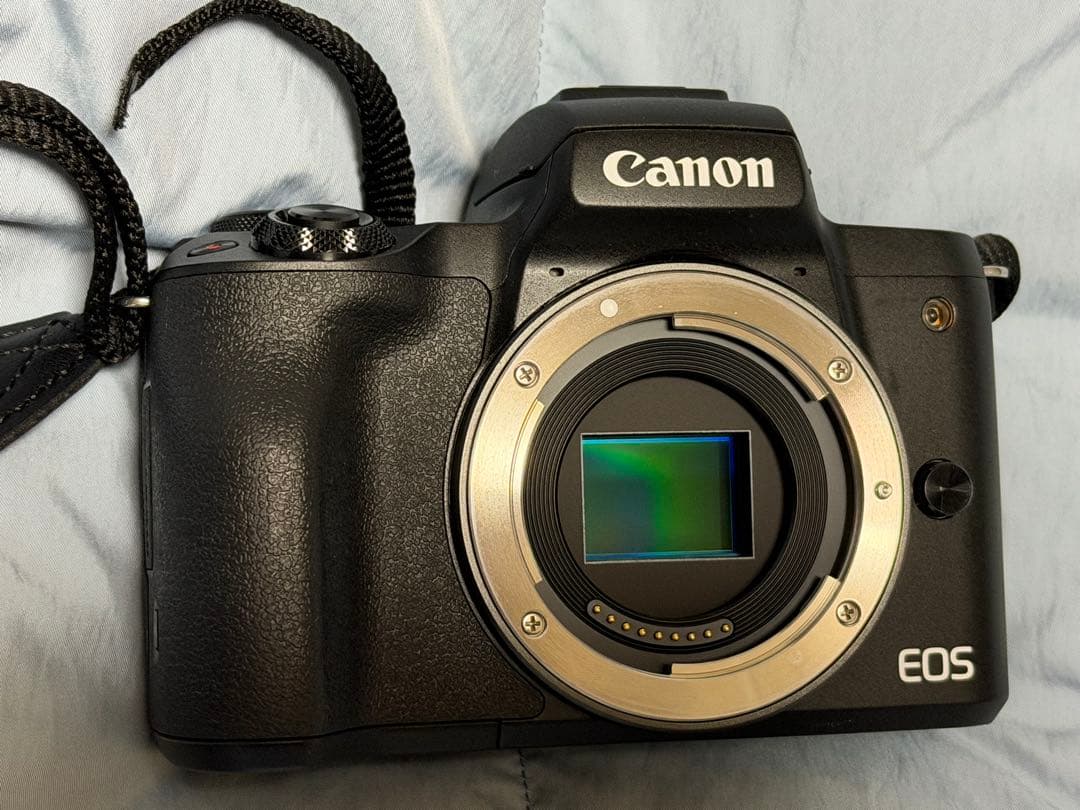 【値下げ中】Canon EOS Kiss M レンズキット