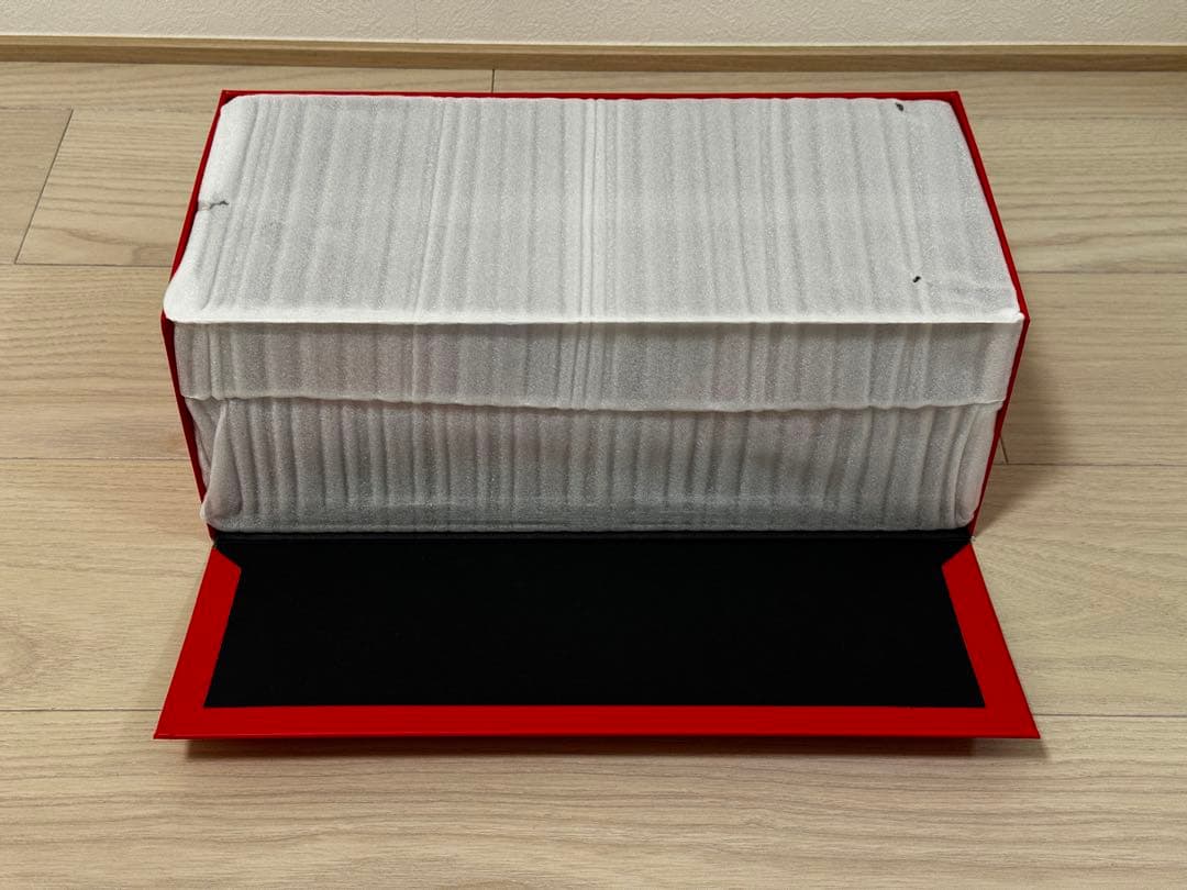 ルックスマート 1/18 フェラーリ 488 GTE FERRARI モデルカー