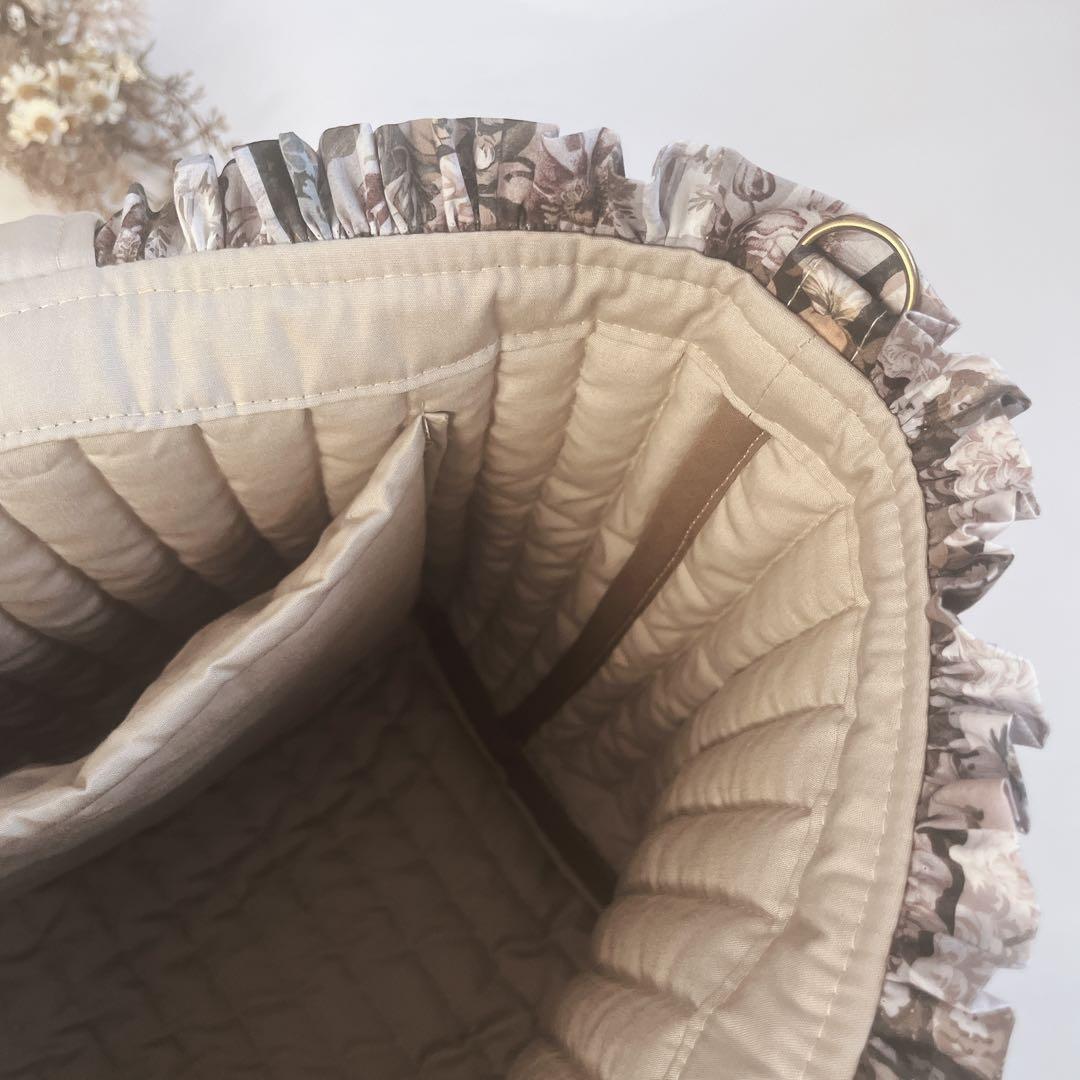 秋リバティ　フリルキルト特大トートバッグ　アーカイブギンガム　グレーヌビバッグ風