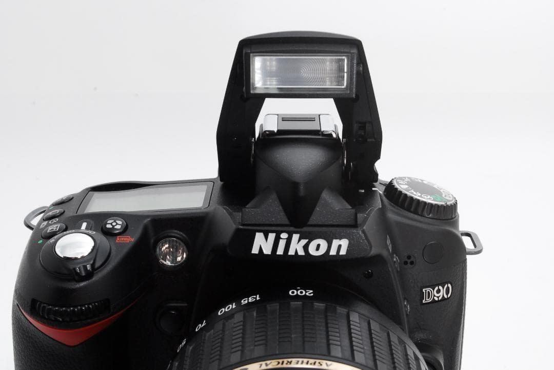 初心者OK✨Nikon D90 高倍率18-200mm 一眼レフ 美品