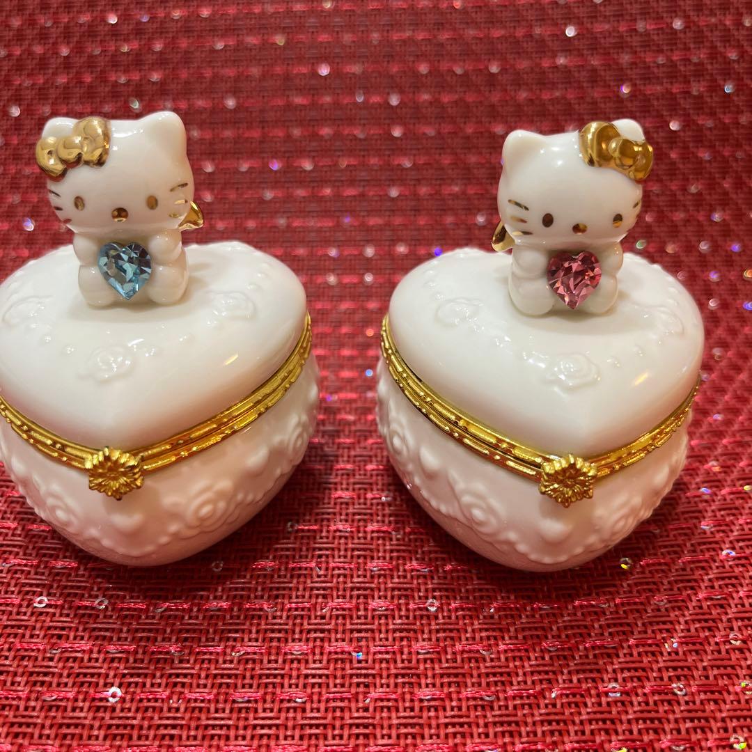 キティ＆ミミィ姉妹のジュエリーケース