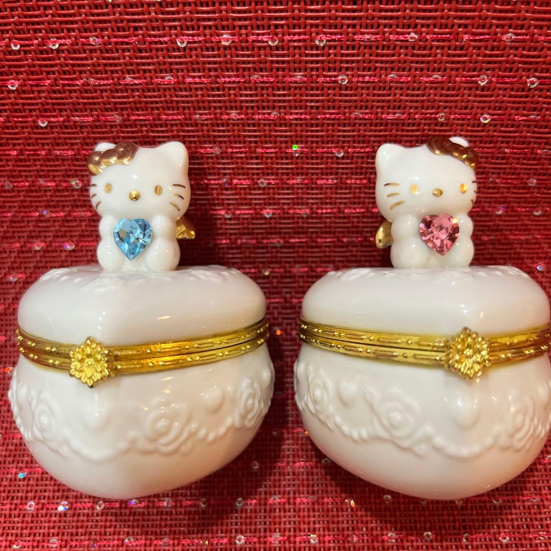 キティ＆ミミィ姉妹のジュエリーケース