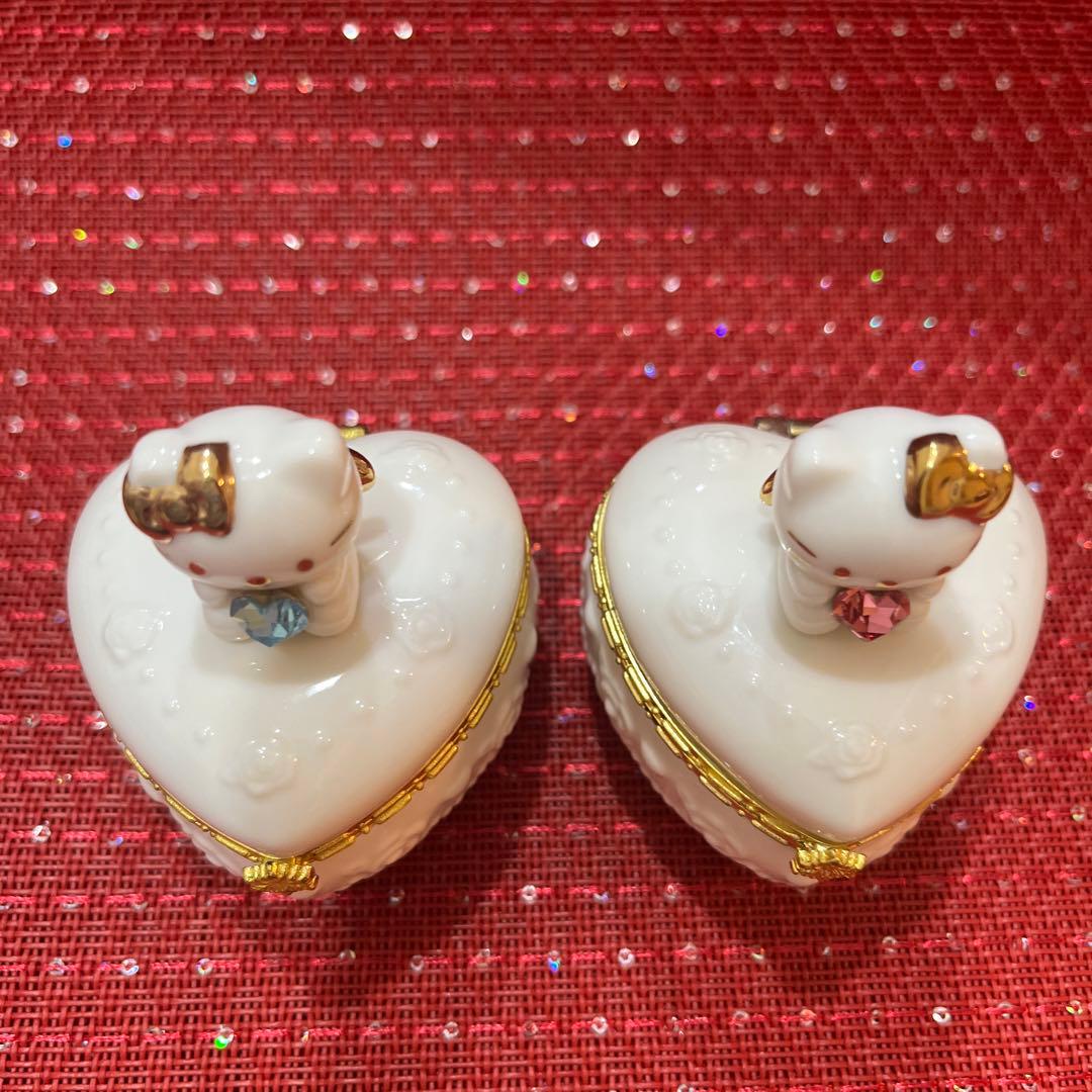 キティ＆ミミィ姉妹のジュエリーケース