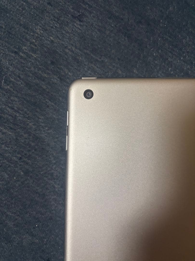 Apple iPad 第6世代 Wi-Fiモデル／32GB