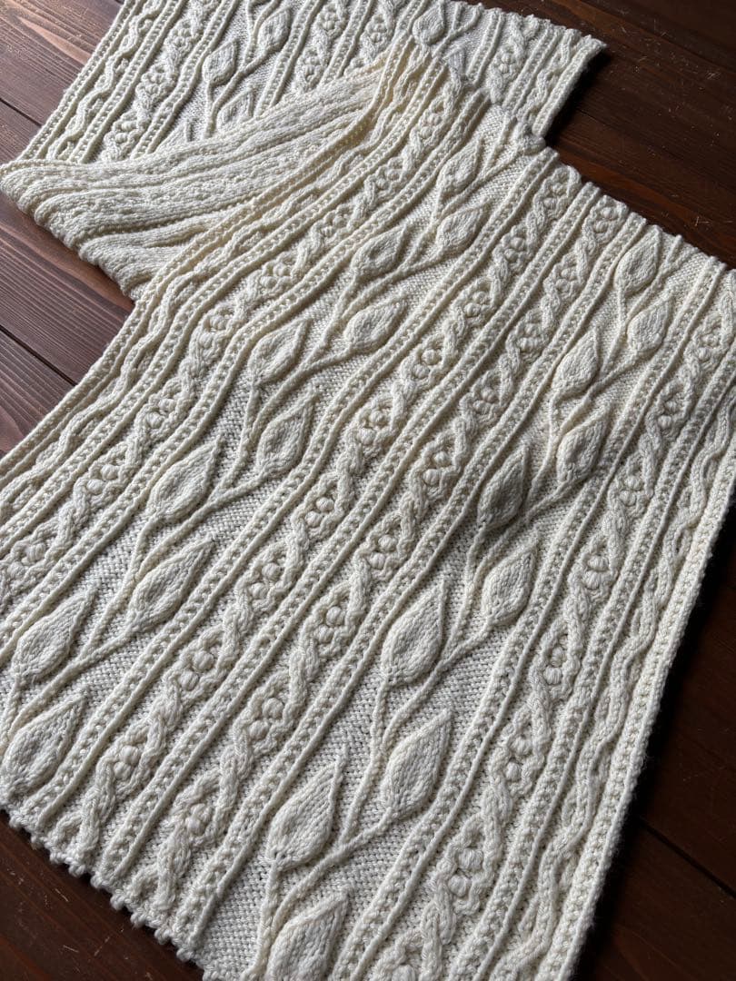 クリーム色 ケーブル編み ブランケット 約160cm x 50cm ストール