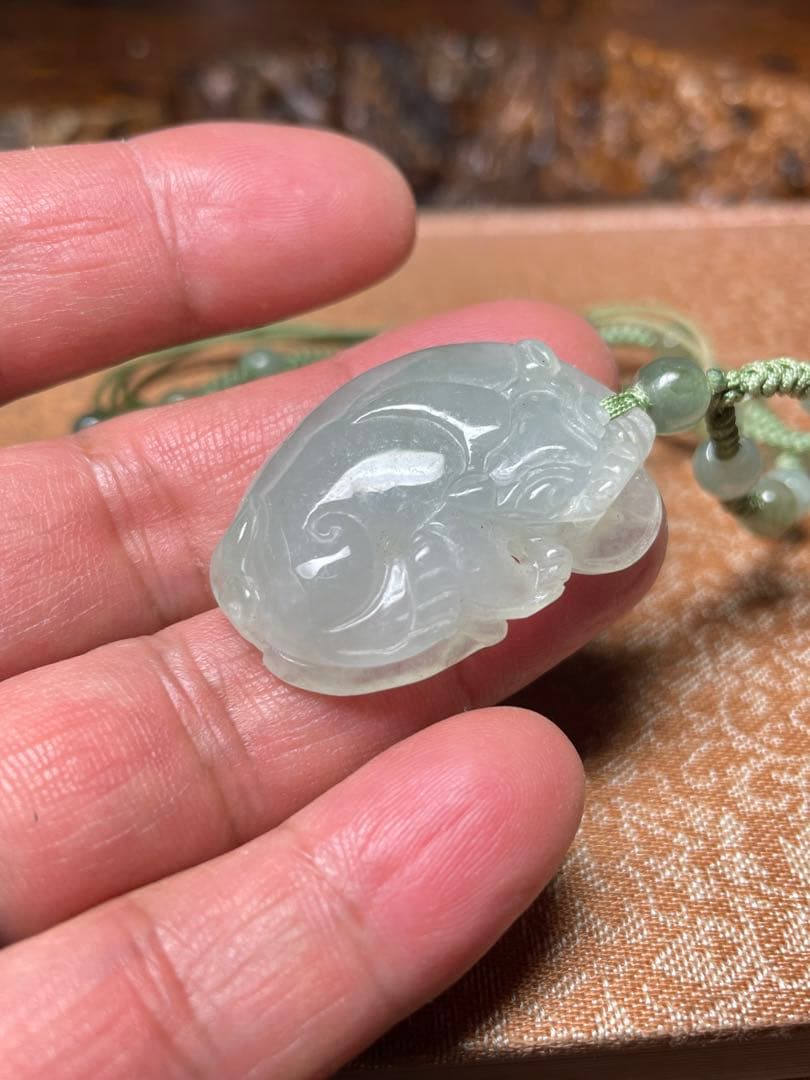翡翠 貔貅開運ペンダント　ネックレス 翡翠 動物彫刻ペンダント ネックレス