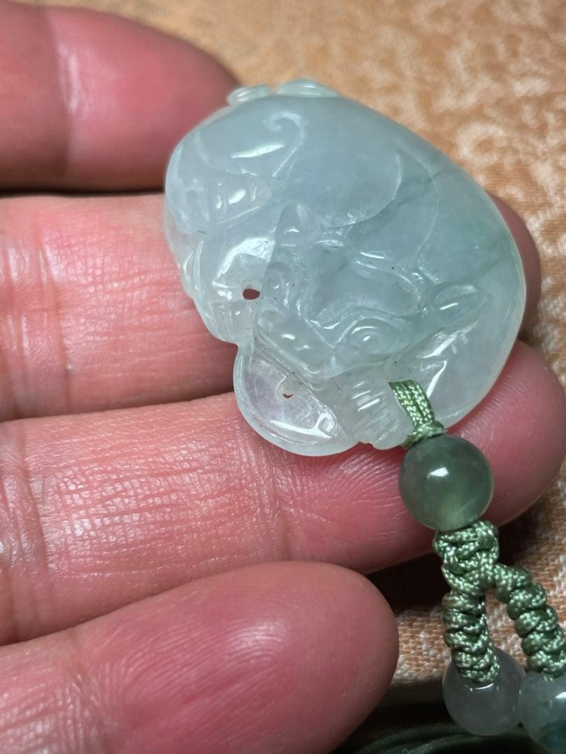 翡翠 貔貅開運ペンダント　ネックレス 翡翠 動物彫刻ペンダント ネックレス