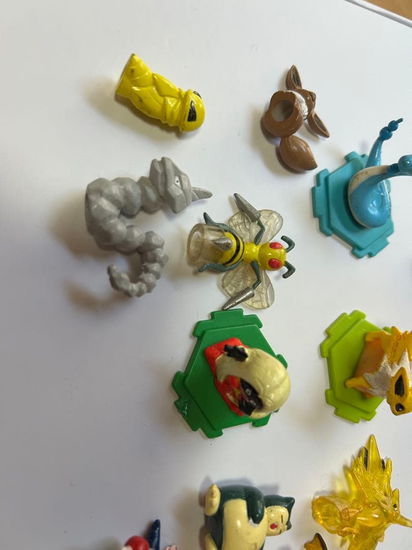 ポケモン ミニ　フィギュア　ガチャガチャ