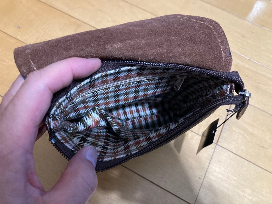 牛革ポーチボディバッグセット定価３万5千円