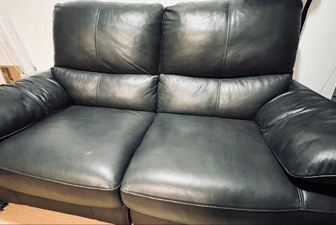 【おすすめ】人気商品 厳選素材 美品 2人掛けソファ 本革 ブラック モダン