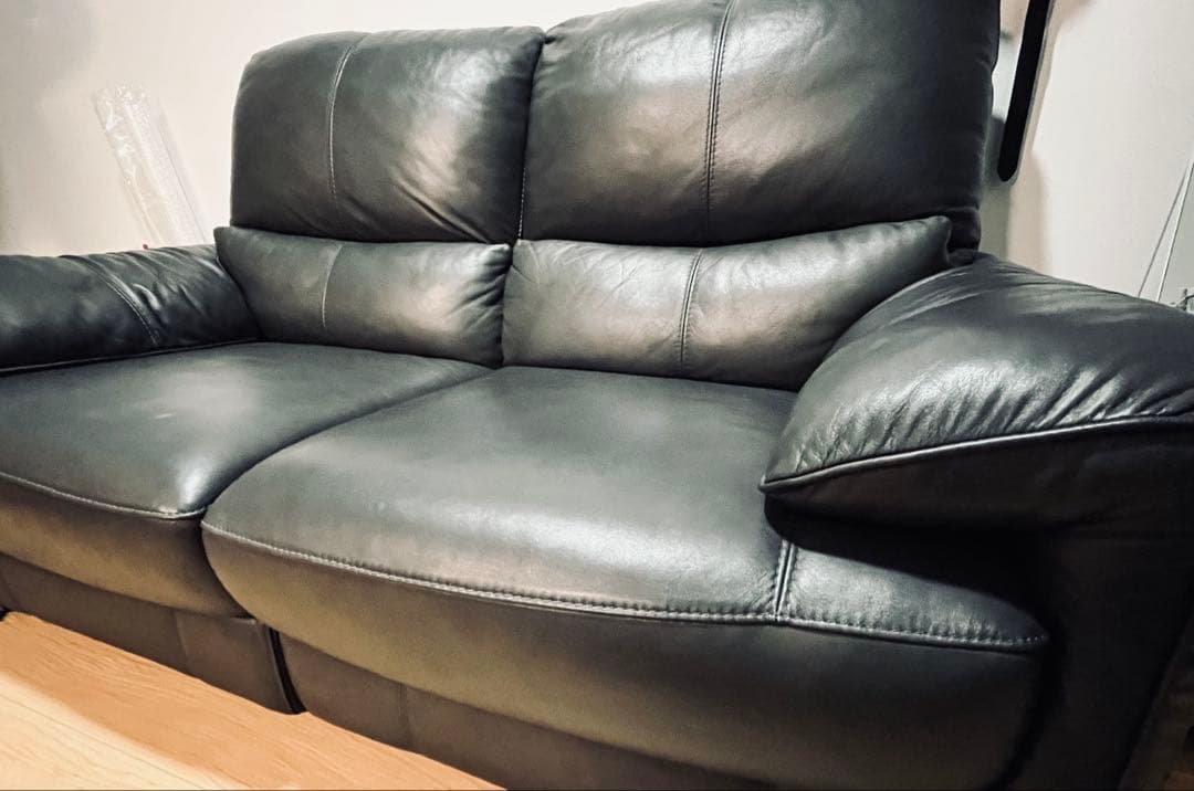 【おすすめ】人気商品 厳選素材 美品 2人掛けソファ 本革 ブラック モダン