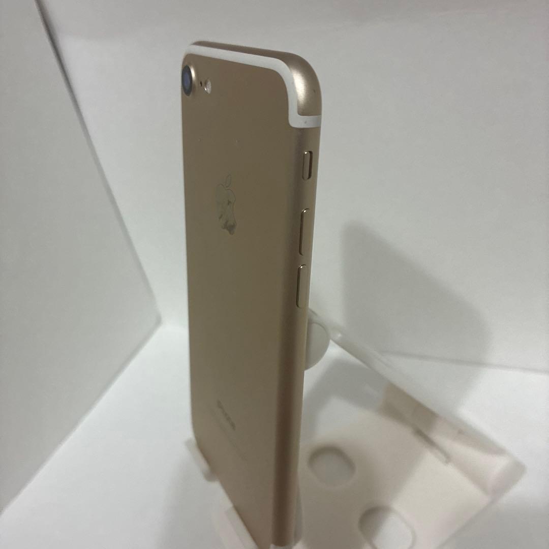 Apple iPhone7 32GB ゴールド 本体