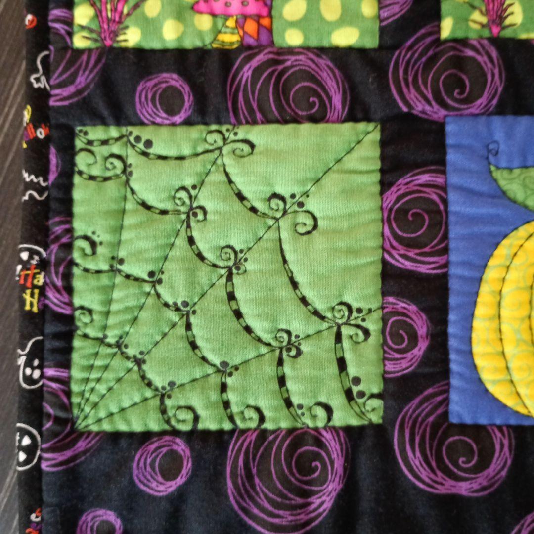 Halloweenパネル生地のパッチワークキルティングタペストリー　ハンドメイド