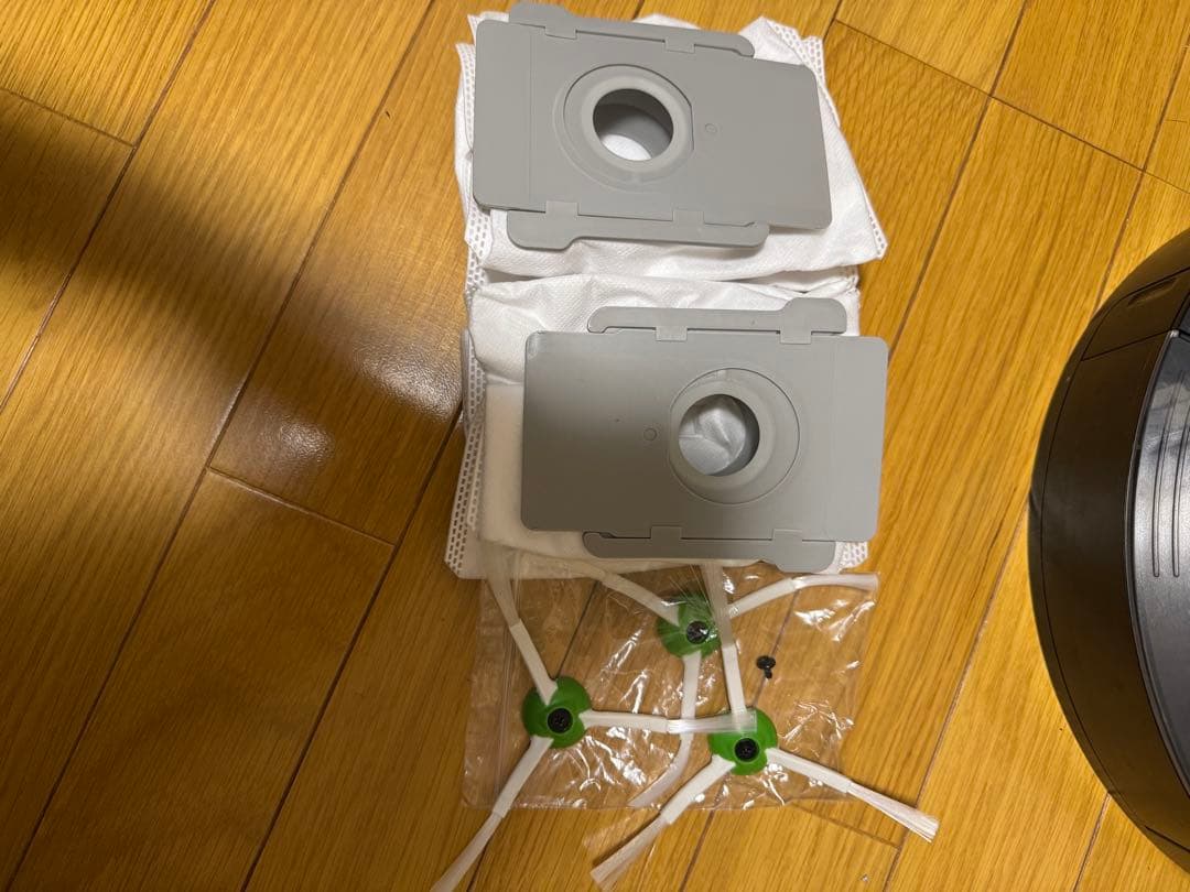 iRobot Roomba j7+ ロボット掃除機