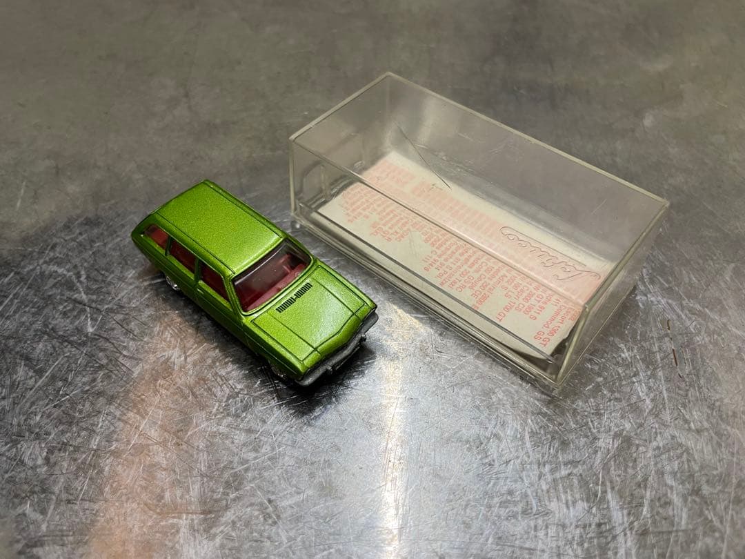 シュコーモデル　Schuco ミニカー　Opel Ascona Voyage