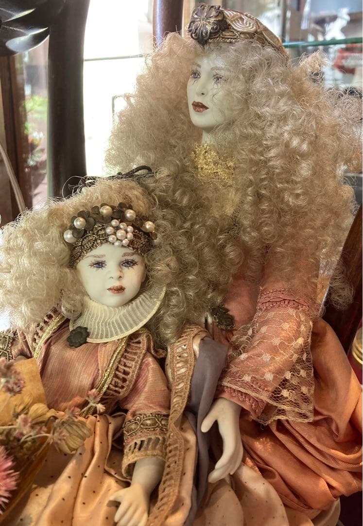 ビクトリアンスタイル母と娘のビスクドール