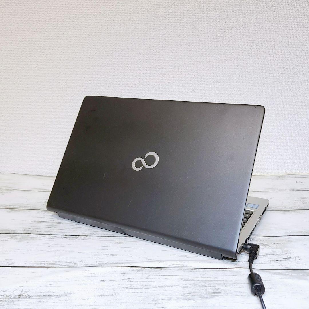 美品♡普段使い 小型ノートパソコン Corei5 SSD256GB メモリ8GB