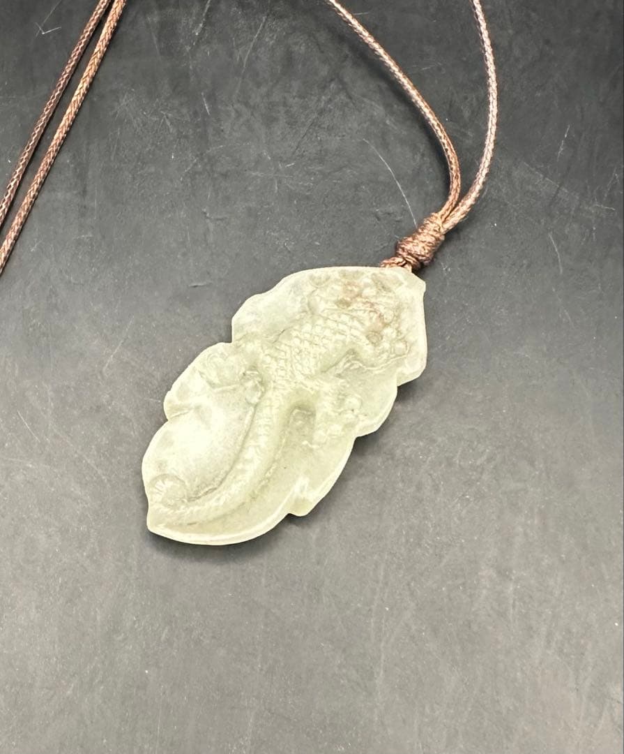 2025.7.25家守ヤモリ葉っぱ隠し　内モンゴル翡翠