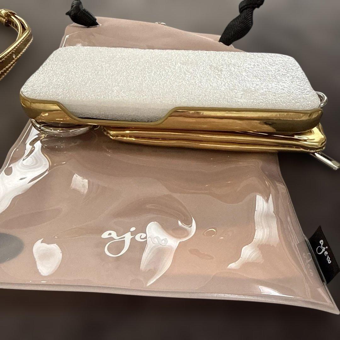 ajew iPhone16pro gold エジュー　ゴールド