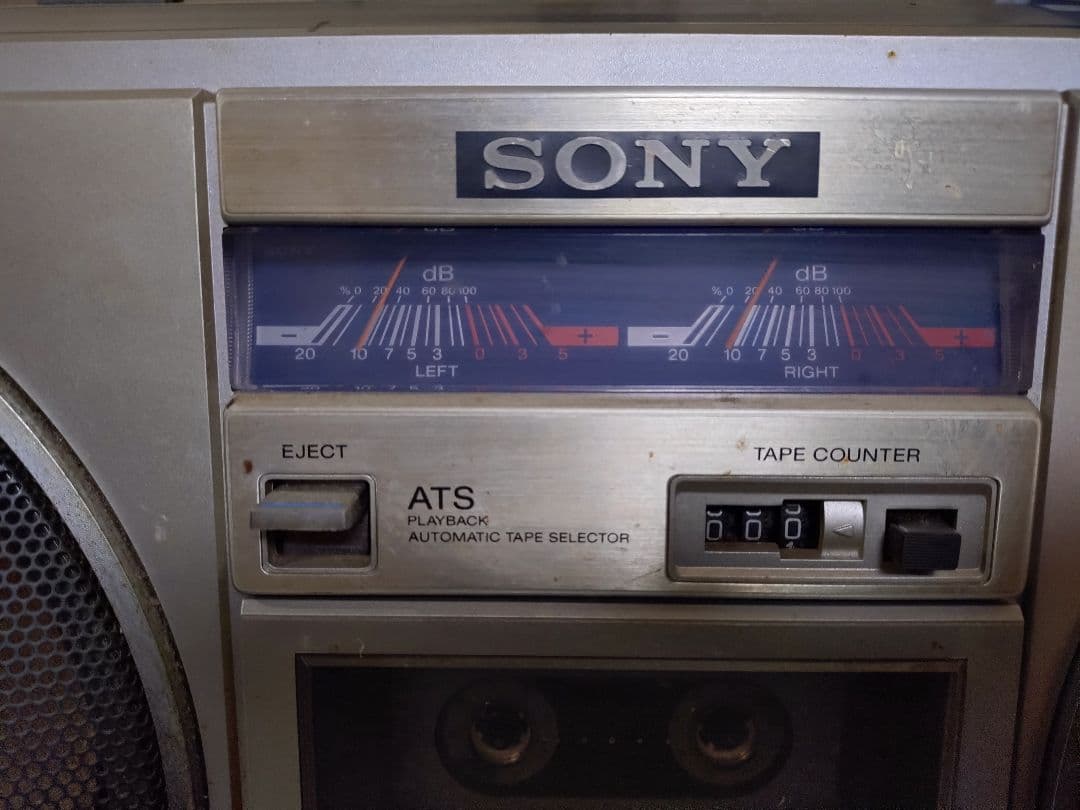 SONYソニー　STEREO CASSETTE-CORDER　CFS-77通電〇