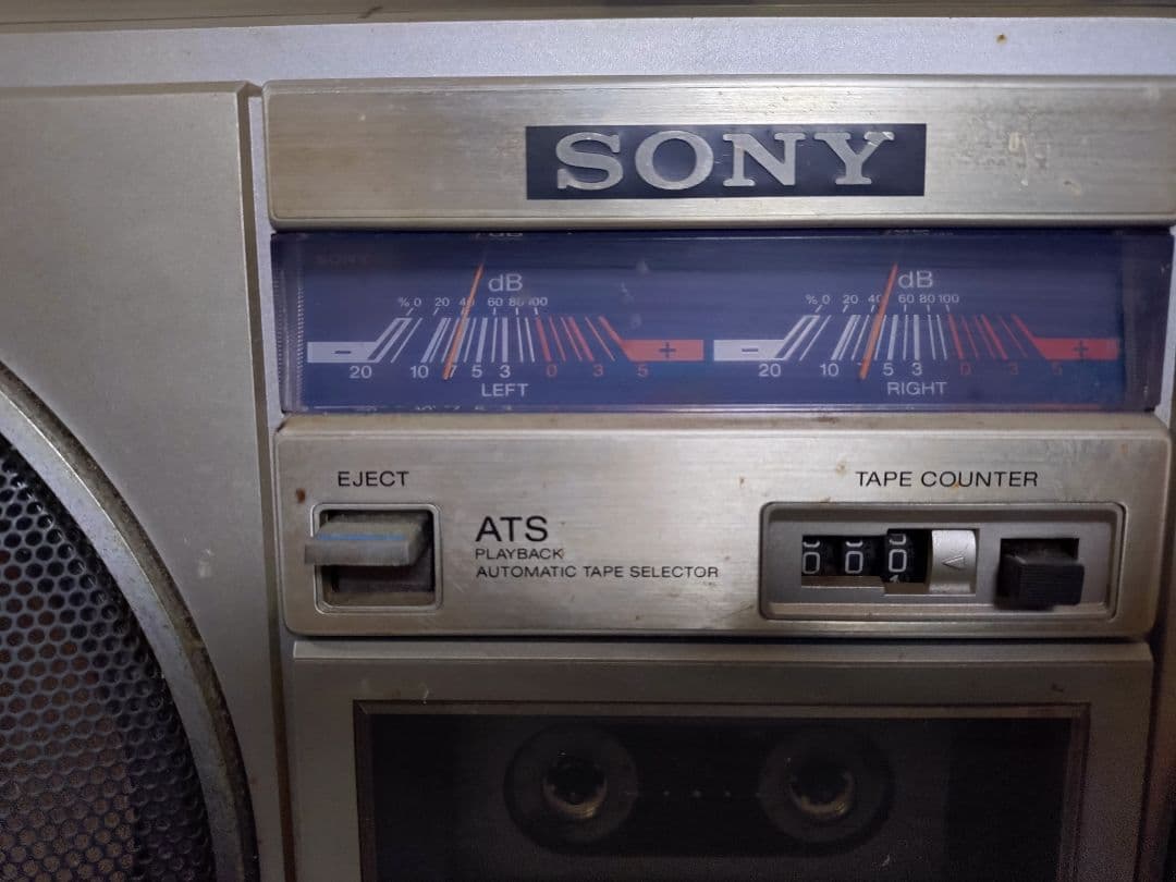 SONYソニー　STEREO CASSETTE-CORDER　CFS-77通電〇