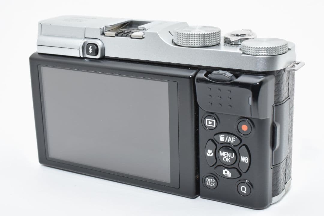 FUJIFILM X-A1 シルバー