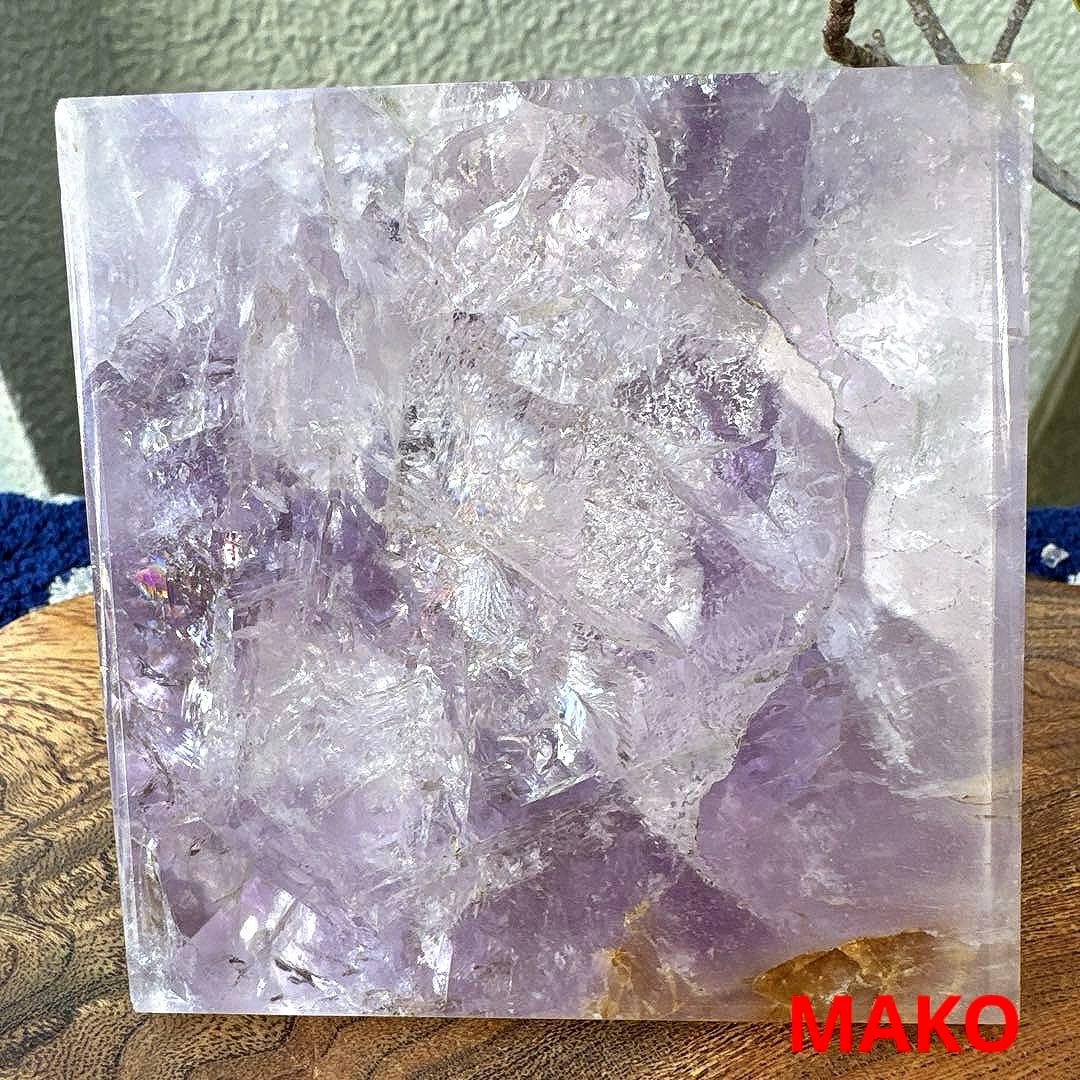 M1878☆アメジストピラミッド625g☆ブラジル産☆天然石　原石