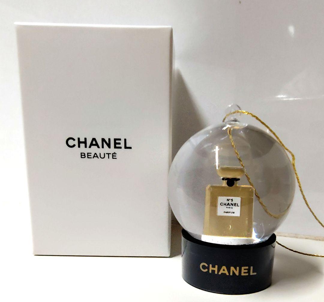 シャネル❤️2025 ホリデー　ミニチュアスノードーム