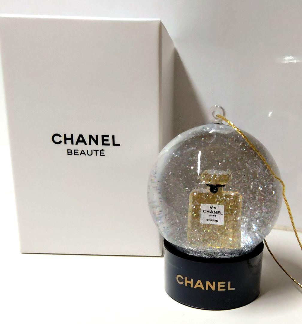 シャネル❤️2025 ホリデー　ミニチュアスノードーム