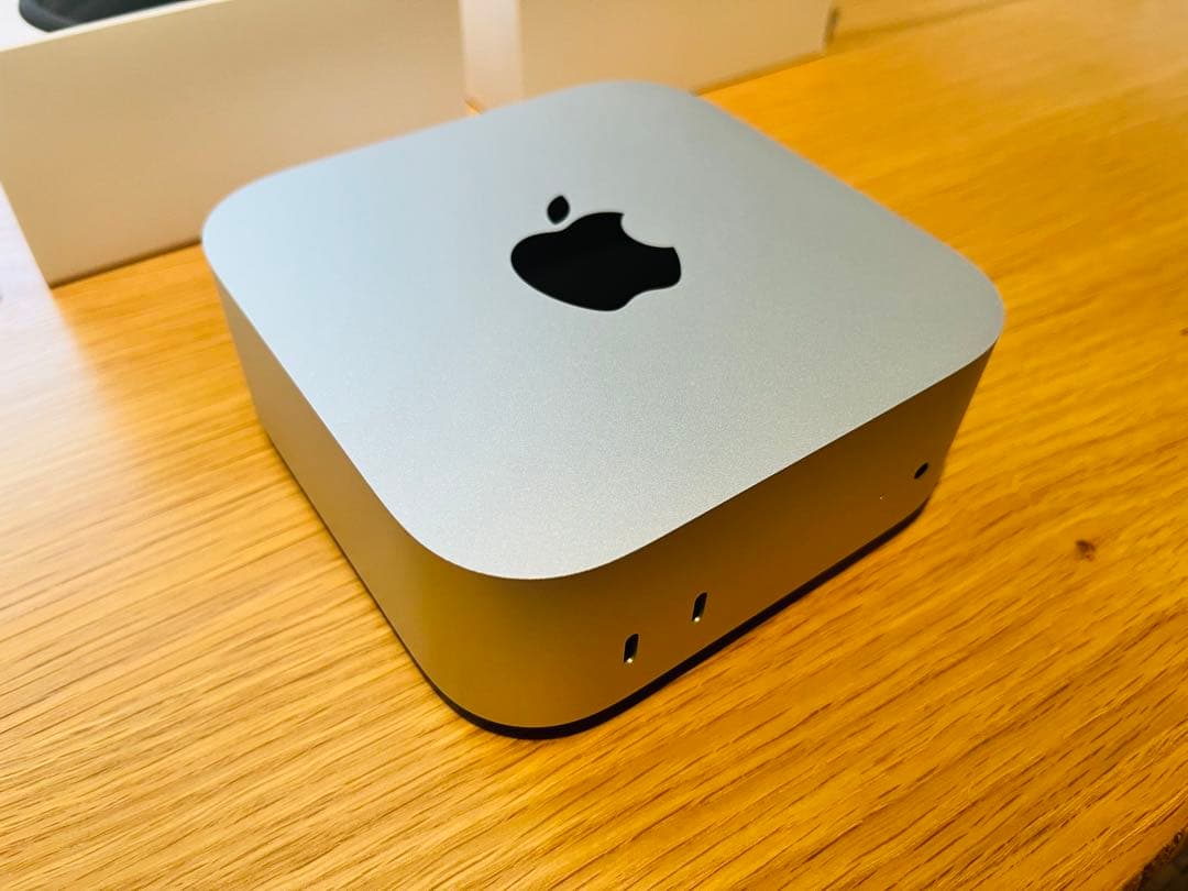 Apple M4 Mac mini（メモリ32GB 、SSD512GB