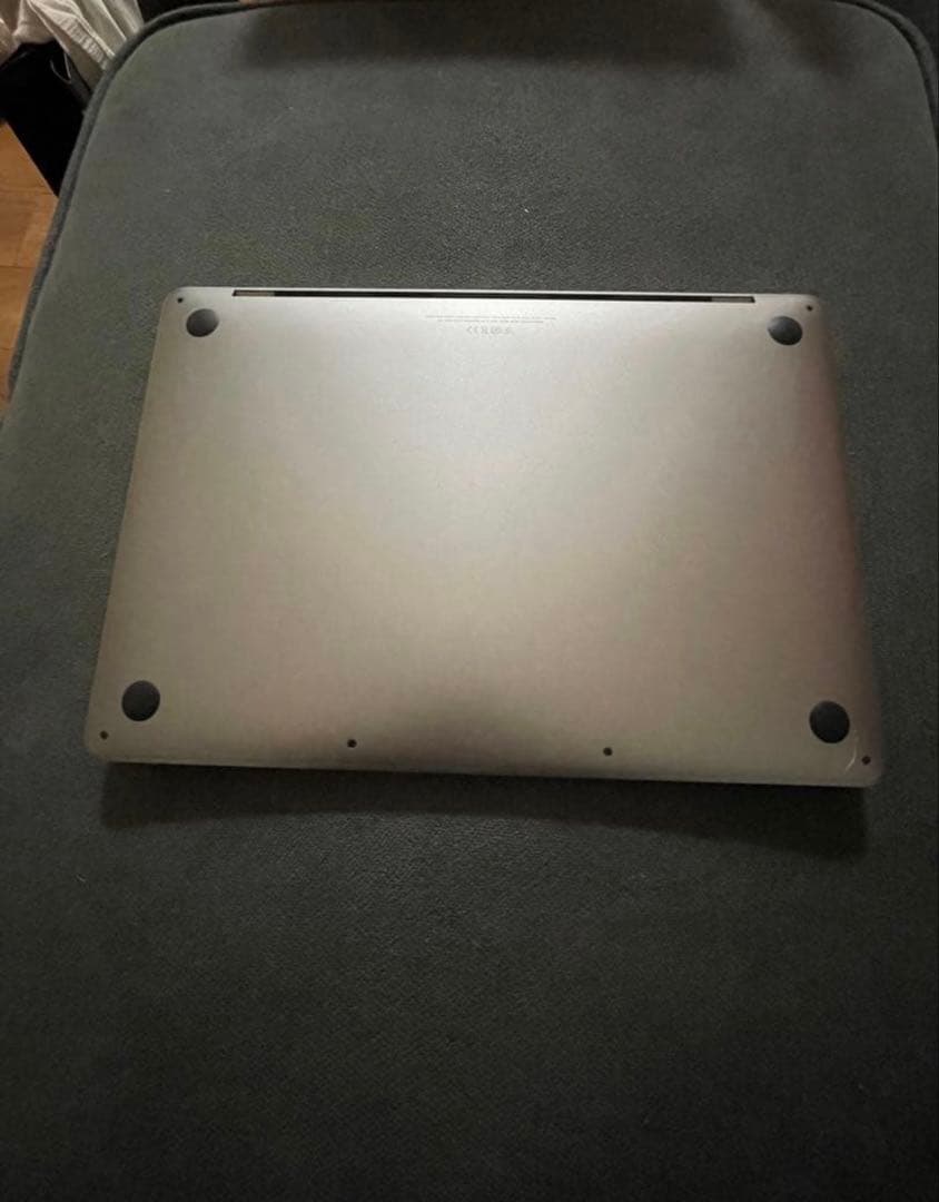 Mac Book pro 2020年式　M1スペック　美品　完動品