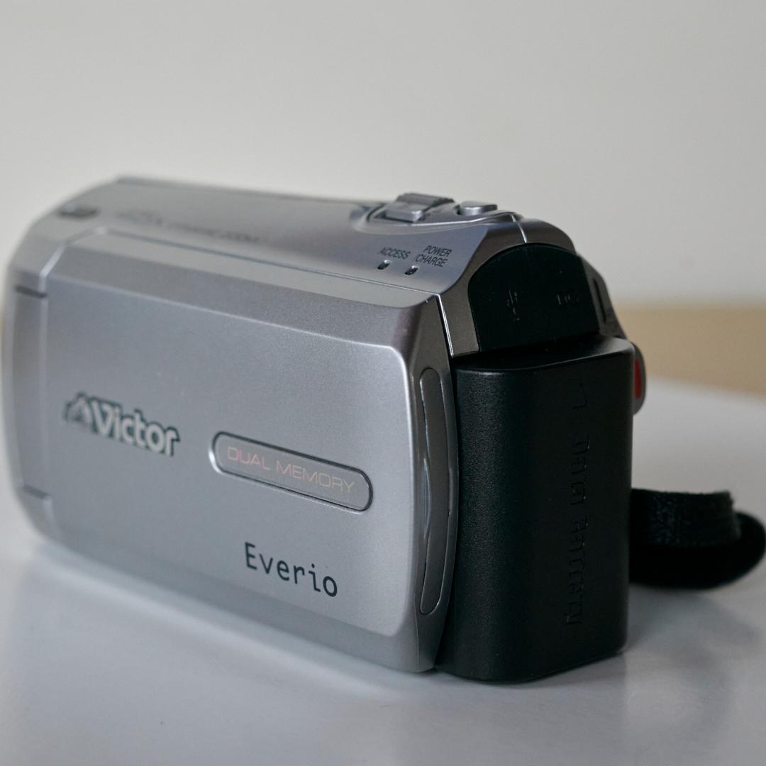 極上品 Victor Everio GZ-MS213 ビデオカメラ 美品