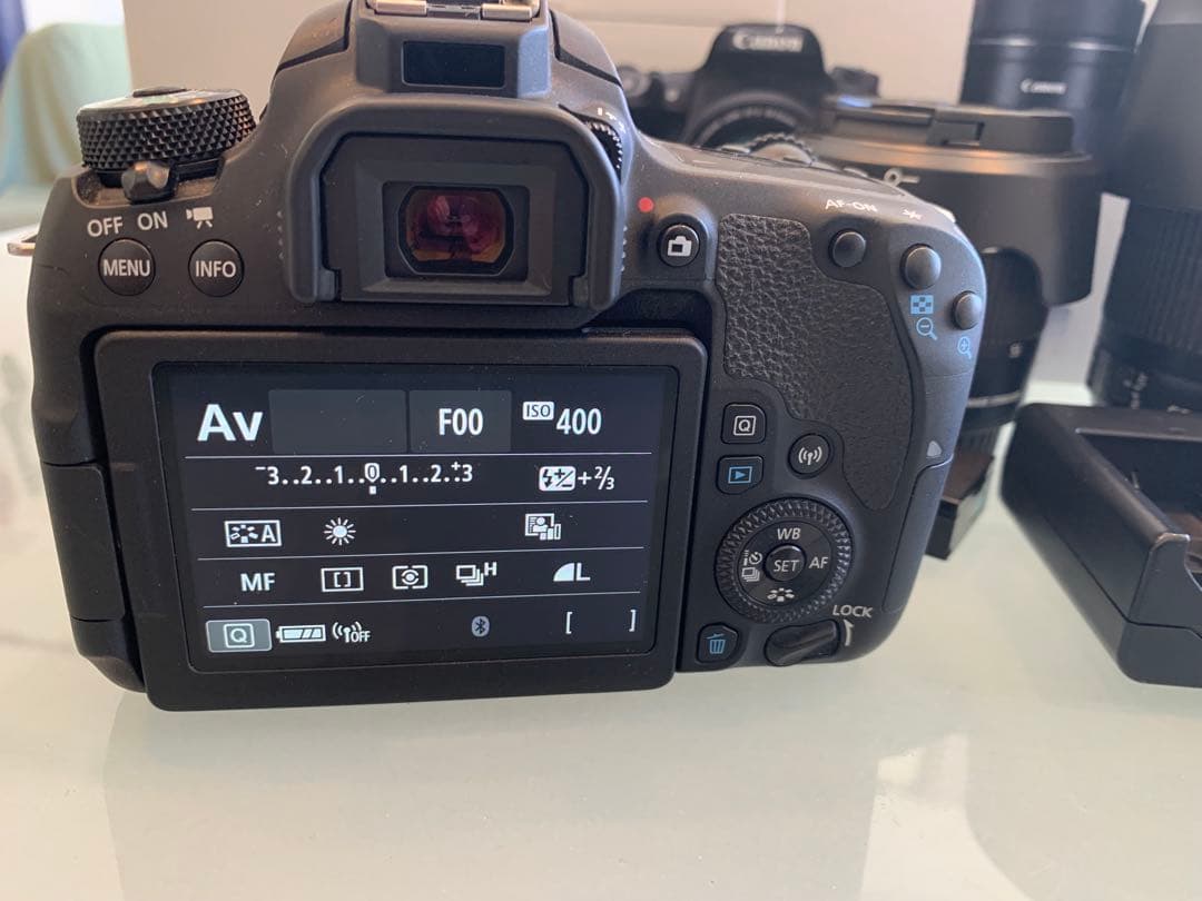 Canon EOS 9000D デジタル一眼レフ　ダブルズームセット