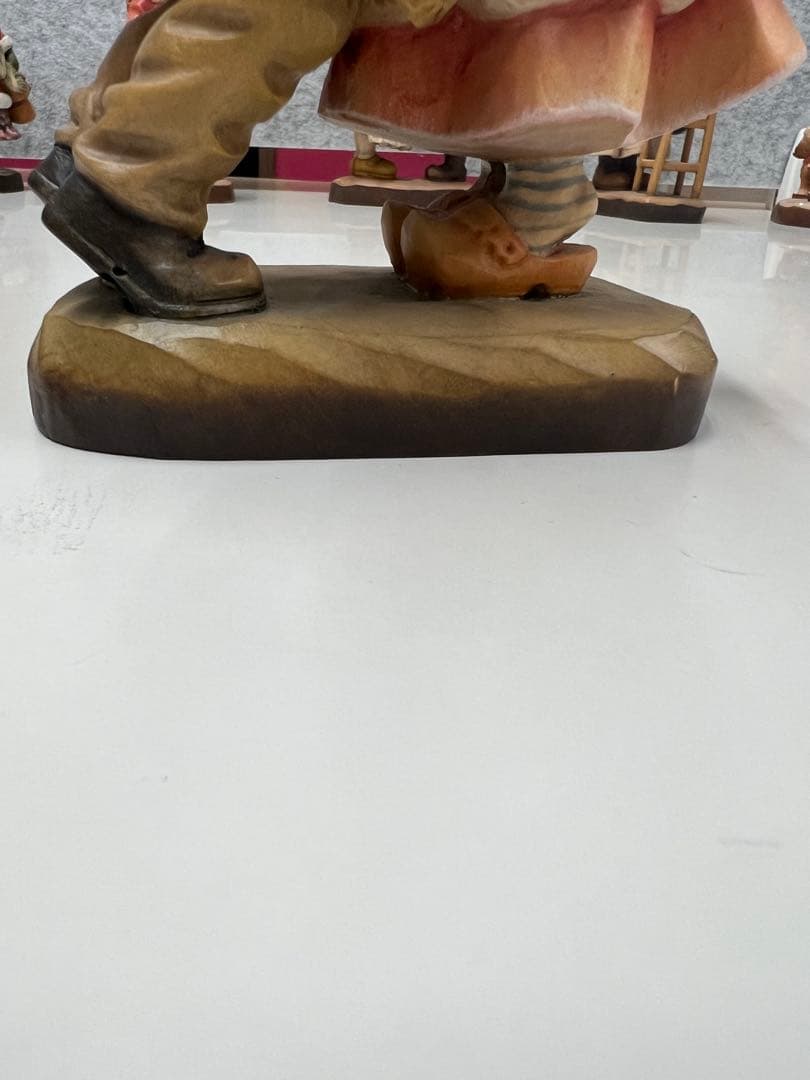 「First Kiss」 ANRI　フェランディス　木彫り人形　19cm