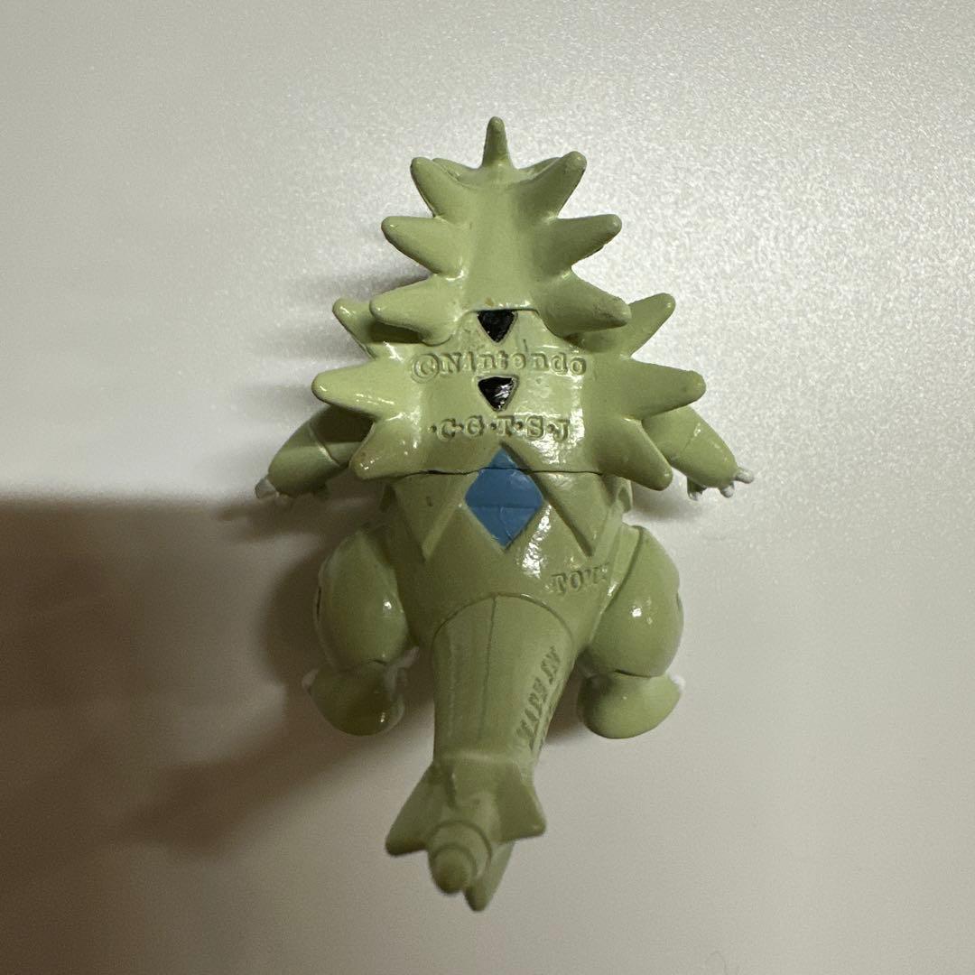 ポケモン【初期】 モンコレ　ヨーギラス　バンギラス