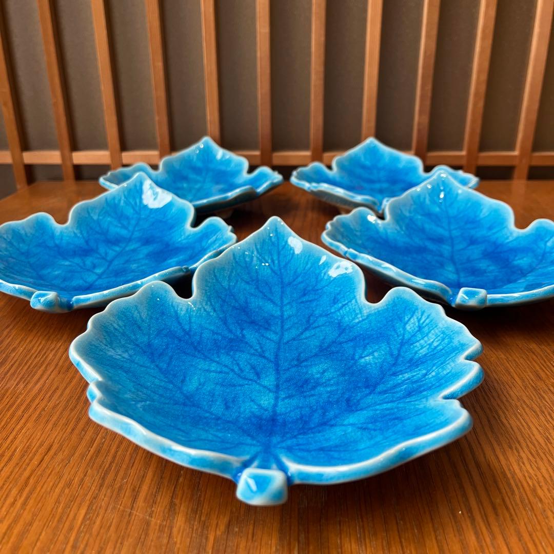 有田焼　滋山窯　青文趾　葉型焼物皿揃　中皿✖️5枚