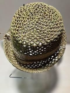 サンアルシデ　MARSEILLE HAT ラフィアオリーブ色のハット