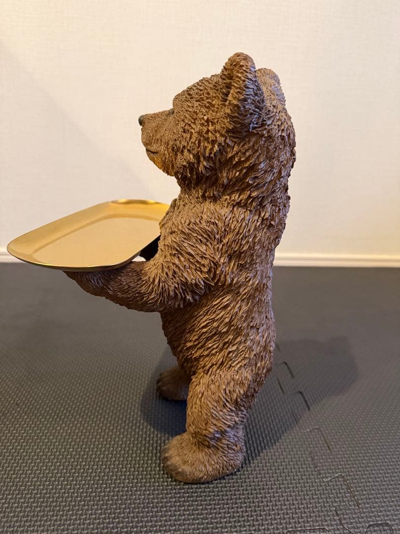 【美品】KARE クマのトレイ付き置物