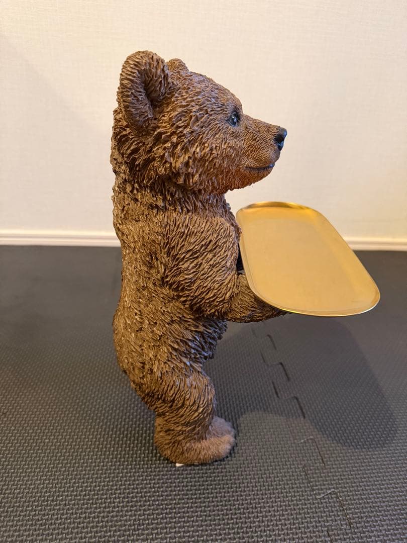 【美品】KARE クマのトレイ付き置物